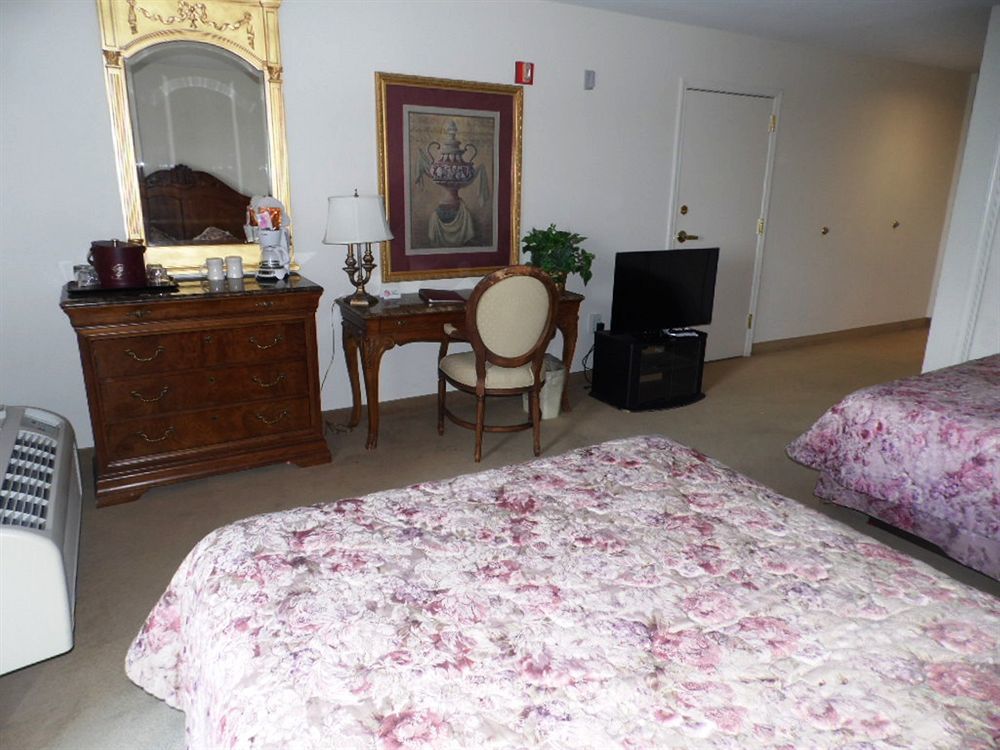 Regalia Hotel & Conference Center Village of Four Seasons 외부 사진