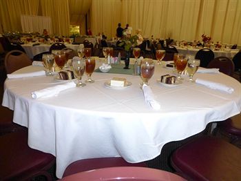Regalia Hotel & Conference Center Village of Four Seasons 외부 사진
